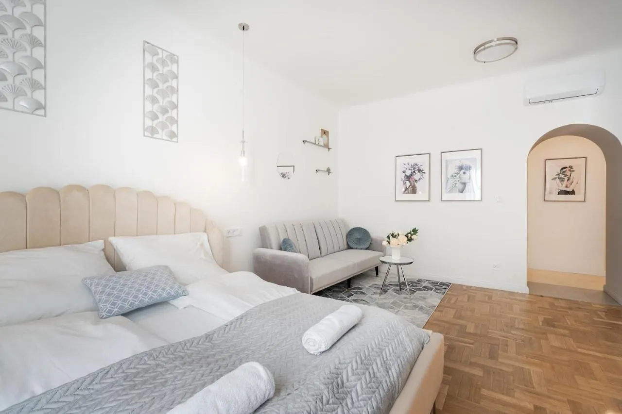 D71 - Central Cozy Suite, Best Location By Bqa Budapest Hungary